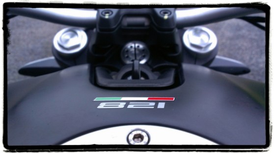 ducati-monster-benzinetank