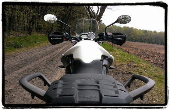 triumph-tiger-800-xrx-foto