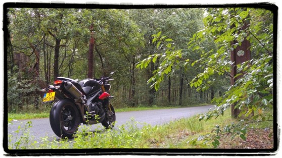 triumph-speed-triple-r-test