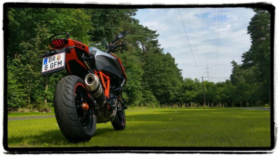 ktm-1290-super-duke-gt