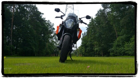 ktm-1290-superduke-gt-front